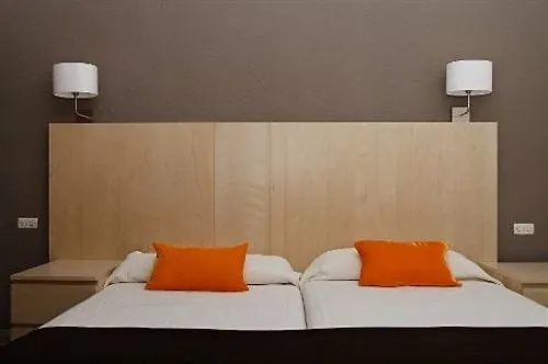 Hostal Jakiton Palma Nova  Guest house
