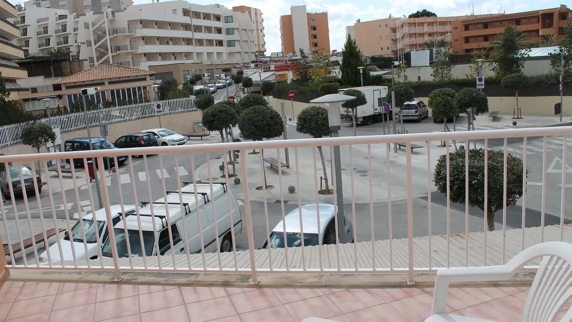 Guest house Hostal Jakiton Palma Nova  Spain