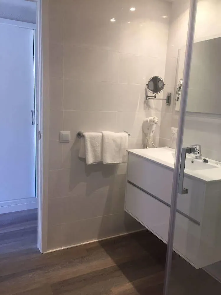 Hostal Jakiton Palma Nova  Guest house Palma Nova (Mallorca)