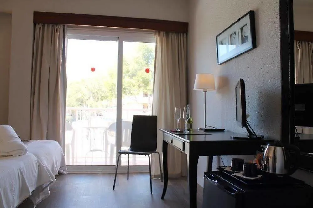 Hostal Jakiton Palma Nova  Spain
