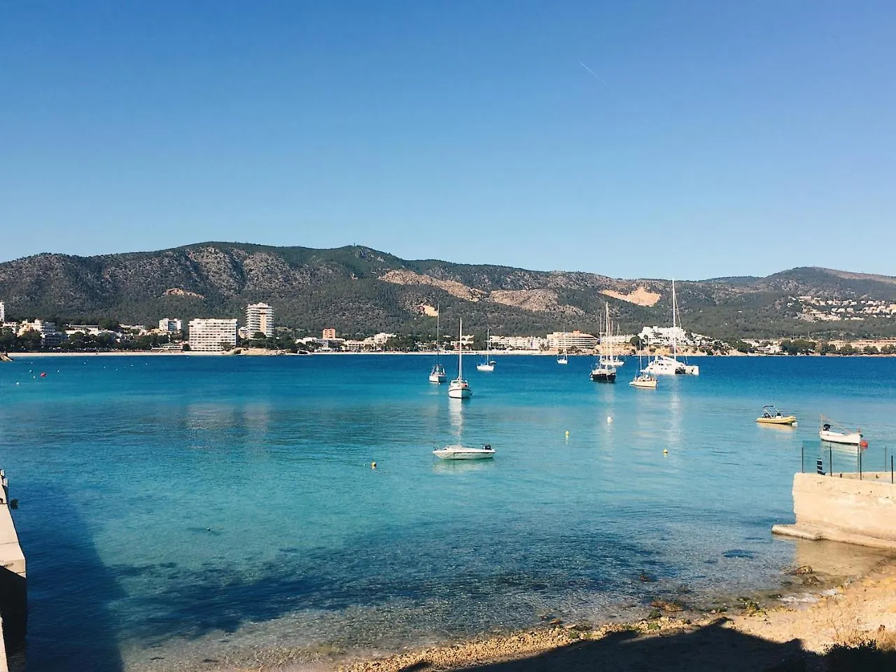 Hostal Jakiton Palma Nova  Guest house Palma Nova (Mallorca)