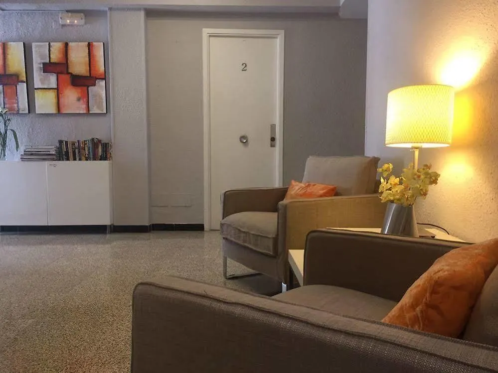 Hostal Jakiton Palma Nova  Guest house