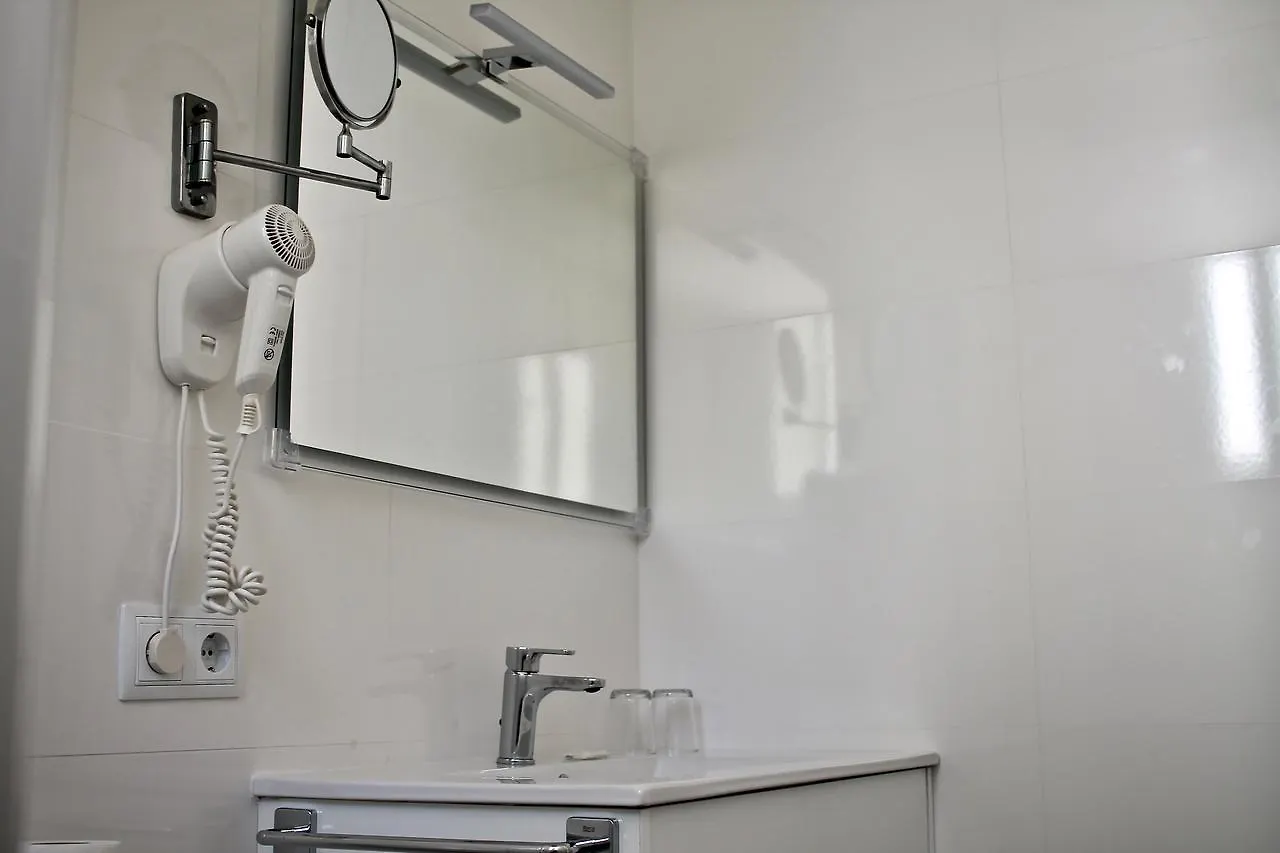Hostal Jakiton Palmanova Pensión